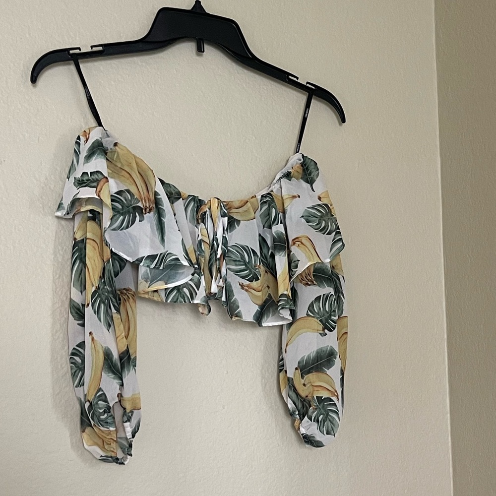 Forever 21 Off The Shoulder Banana Crop Top